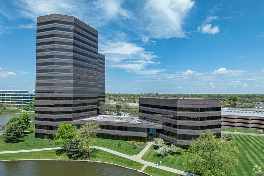 Primary Photo Of 1 Pierce Pl, Itasca Office For Sale