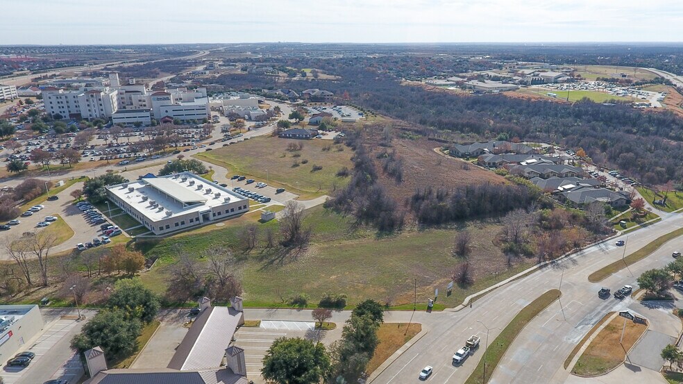 More Photos Of 6021 Bryant Irvin Blvd, Fort Worth Land For Lease