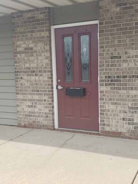 More Photos Of 1512 W 96th Ave, Crown Point Office Residential For Lease