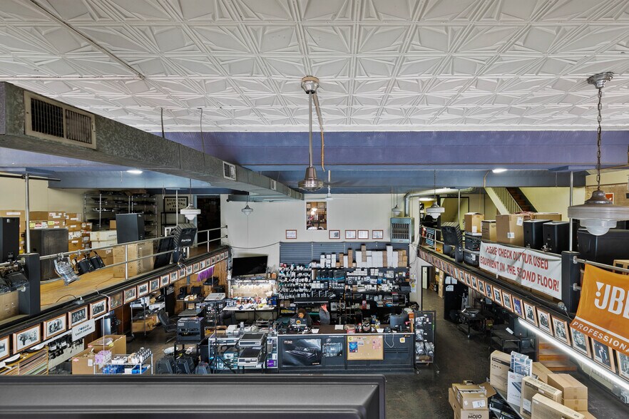 More Photos Of 310 W Broad St, Richmond Storefront For Sale