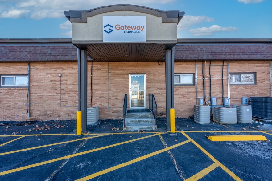 More Photos Of 1806 W 11th St, Sedalia Office For Lease