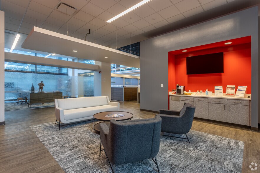 More Photos Of 1300 E 9th St, Cleveland Office For Lease