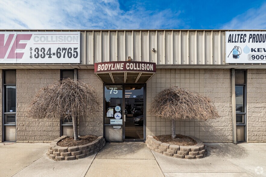 More Photos Of 75 Urban Ave, Westbury Warehouse For Sale