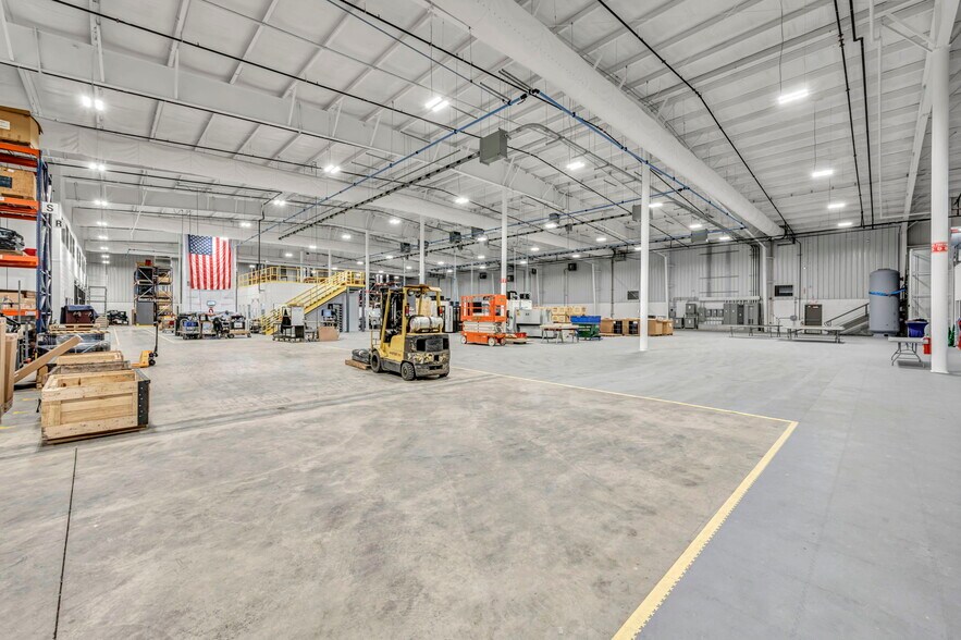 More Photos Of 310 Park Dr, Chardon Warehouse For Sale