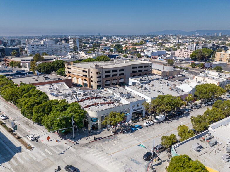 More Photos Of 3847 Main St, Culver City Storefront Retail Office For Lease
