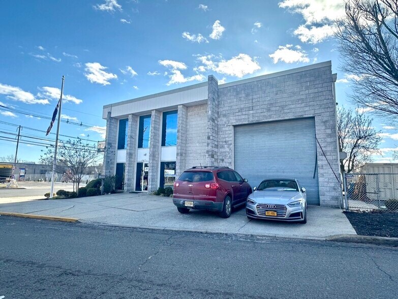 More Photos Of 1061 E Elizabeth Ave, Linden Warehouse For Sale