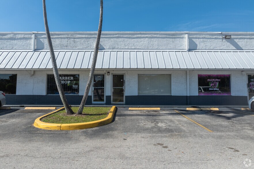More Photos Of 1703-1747 NW 38th Ave, Lauderhill Unknown For Lease