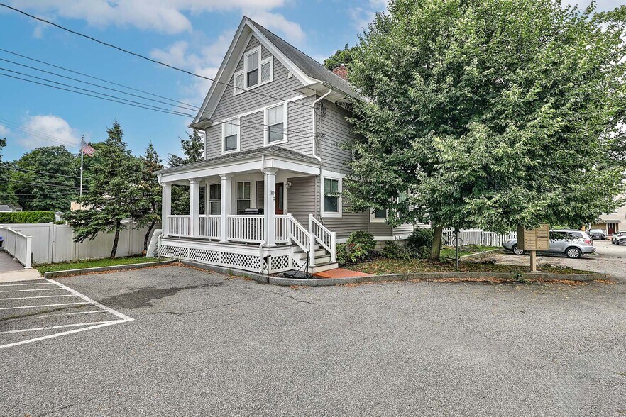 More Photos Of 183-191 Washington Rd, Barrington Apartments For Sale