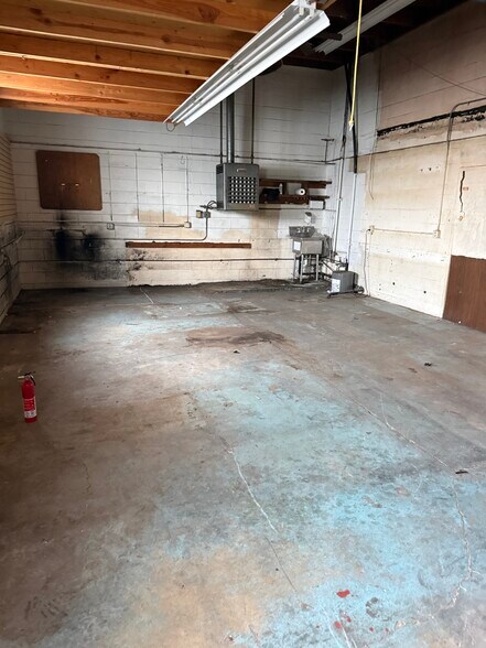 More Photos Of 1148 El Camino Real, San Carlos Storefront For Lease