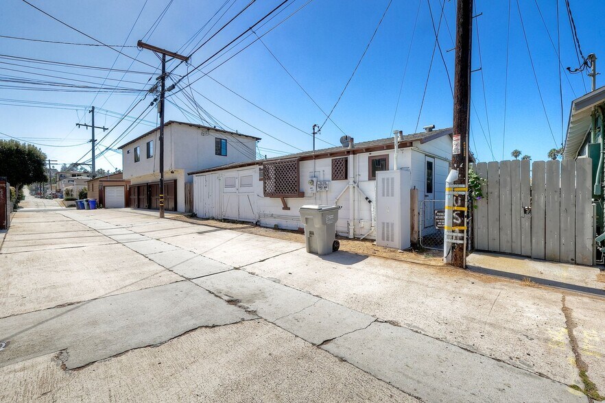 More Photos Of 4918 Del Monte Ave, San Diego Multifamily For Sale