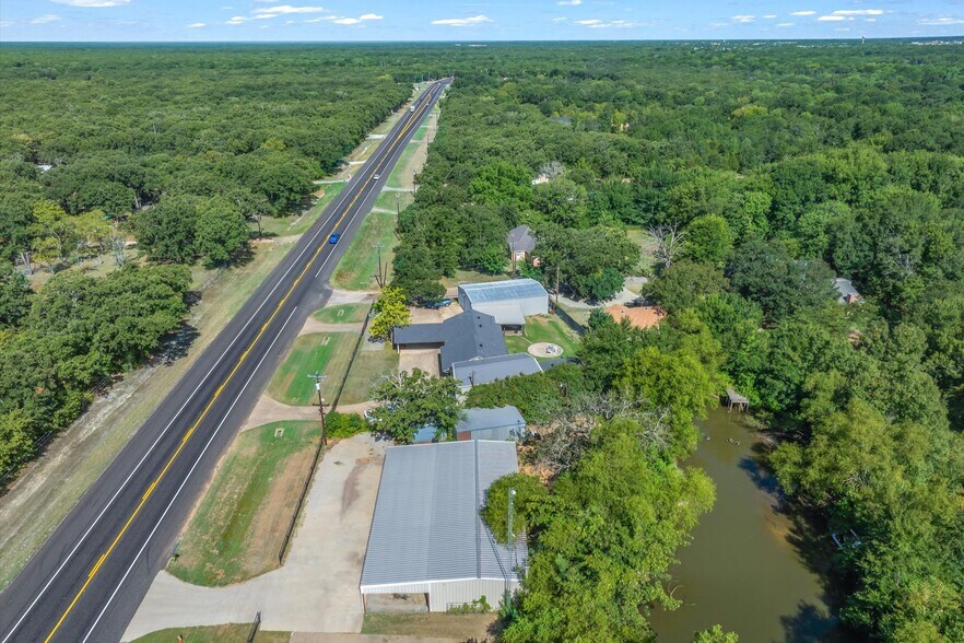 More Photos Of 10015 FM 751, Quinlan Flex For Sale