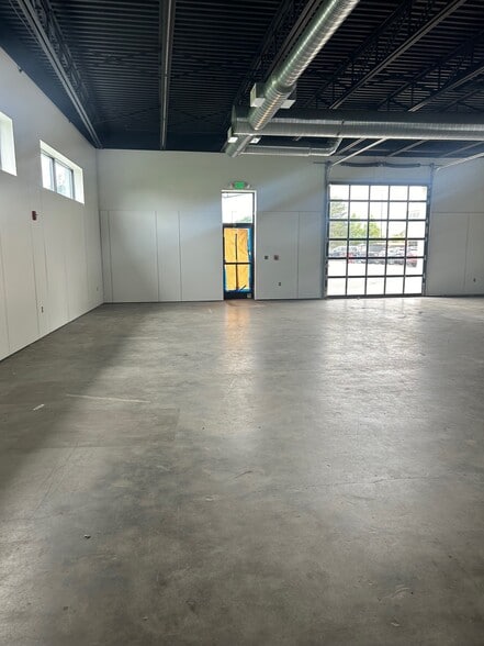 More Photos Of 127 Marginal Way, Portland Freestanding For Lease