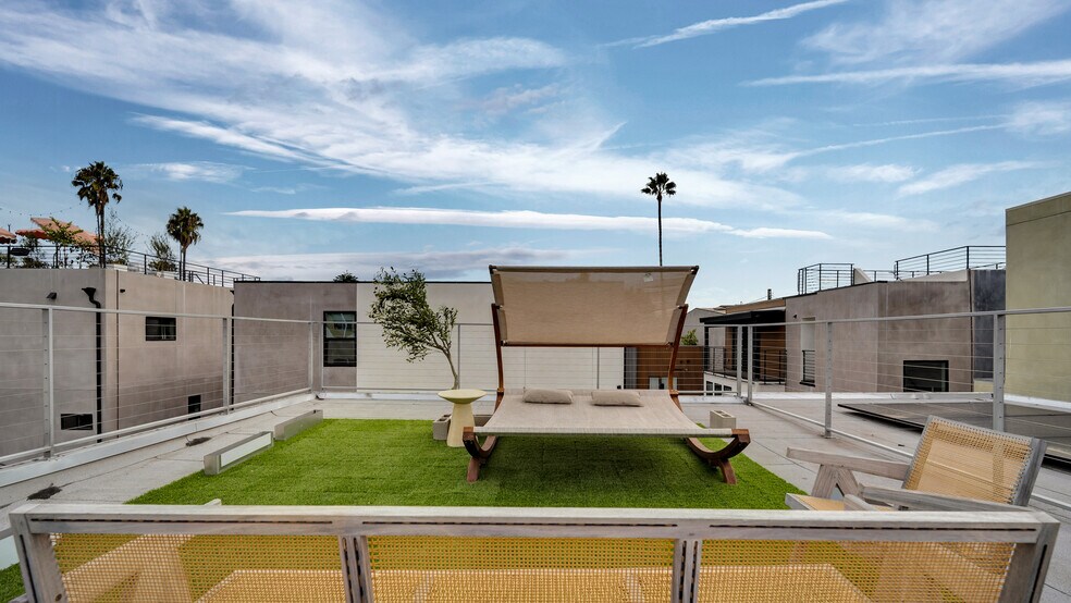 More Photos Of 1351 Seward St, Los Angeles Apartments For Sale