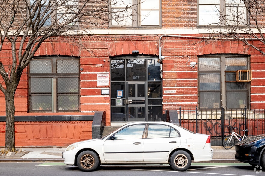 More Photos Of 1031 Grand St, Brooklyn Freestanding For Lease