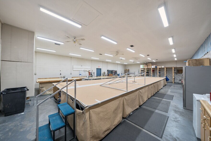 More Photos Of 2135 E 5th St, Panama City Auto Repair For Sale