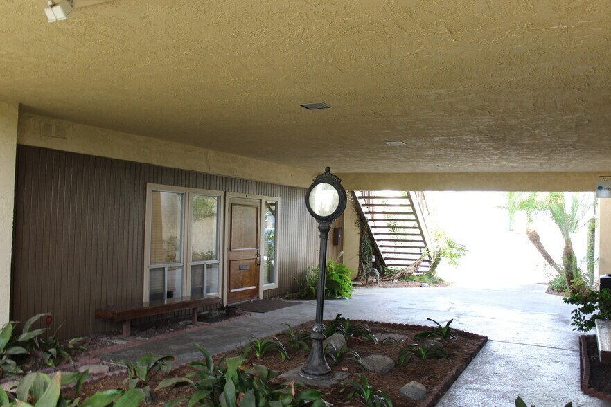 More Photos Of 3553 Camino Mira Costa, San Clemente Medical For Sale