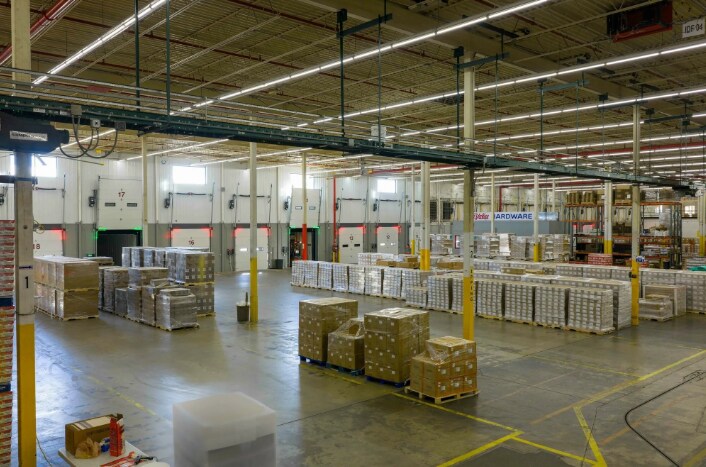 More Photos Of 2415 3rd Ave, Mankato Distribution For Lease