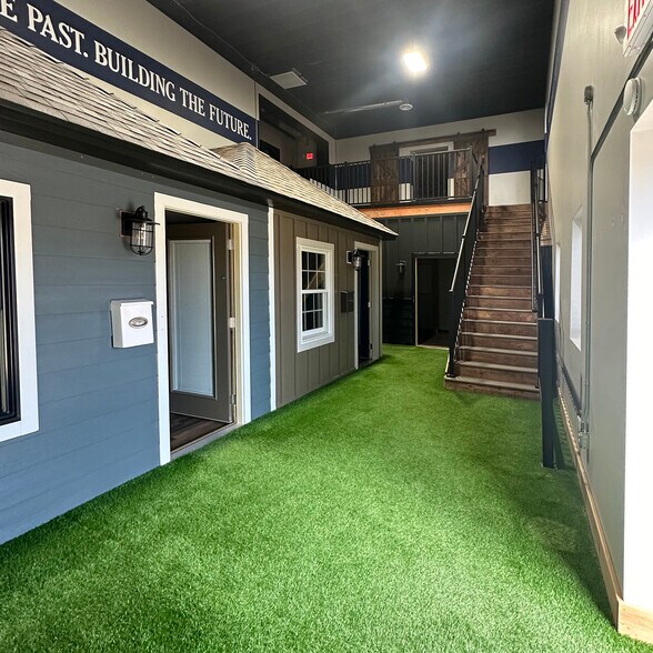 More Photos Of 7600 147th St W, Apple Valley Freestanding For Sale