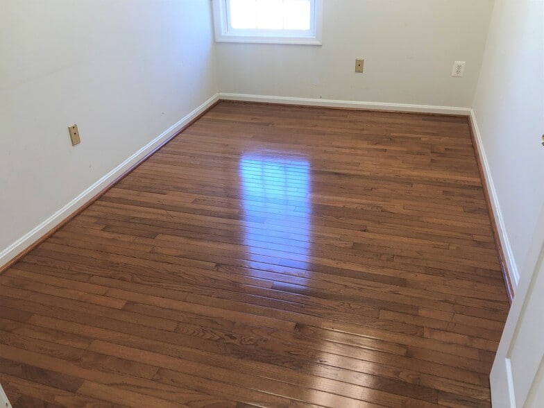 More Photos Of 10260-10268 Baltimore National Pike, Ellicott City Office For Lease