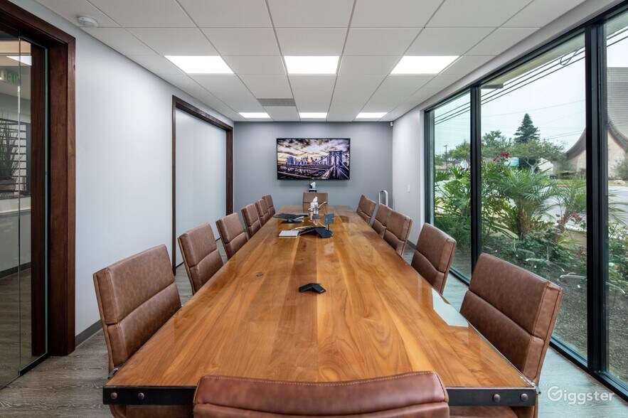 More Photos Of 18093 Prairie Ave, Torrance Office For Sale
