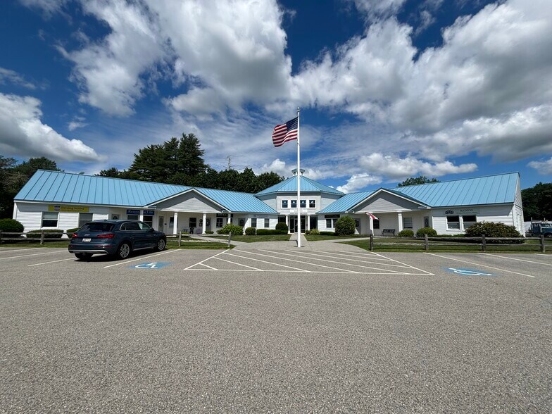 Primary Photo Of 200 Lafayette Rd, North Hampton Office For Lease