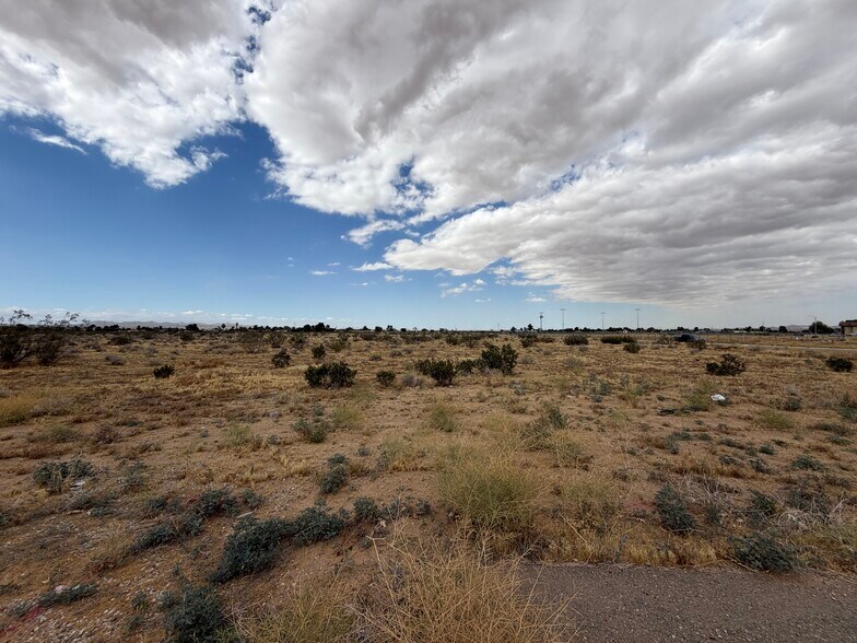 More Photos Of Barlett Ave, Adelanto Land For Sale