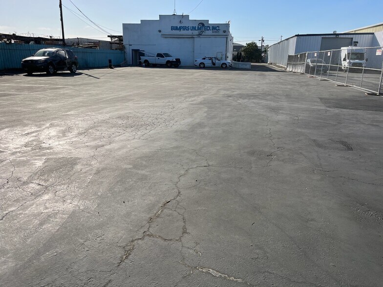 More Photos Of 10859 Drury Ln, Lynwood Land For Lease