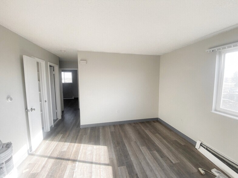 More Photos Of 730 Mather St, Brighton Apartments For Sale