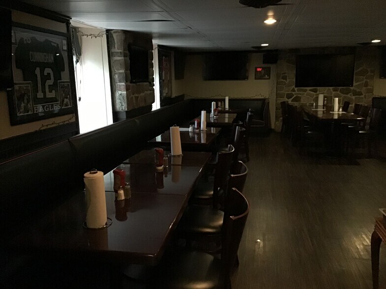 More Photos Of 605 Main St, Hellertown Restaurant For Sale