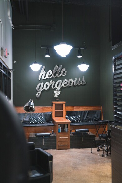 More Photos Of 201 N Main St, Taylor Storefront Retail Office For Sale