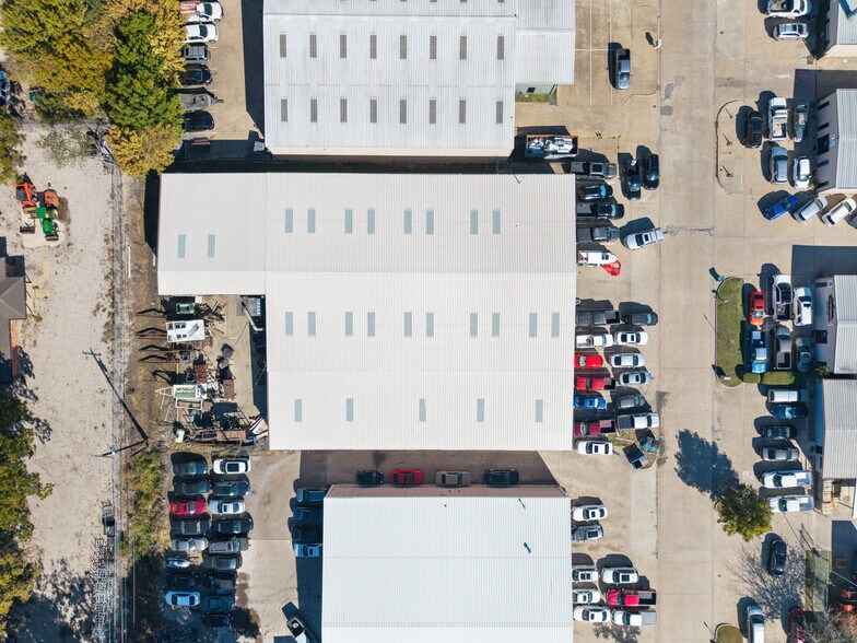 More Photos Of 4931 Grisham Dr, Rowlett Warehouse For Sale