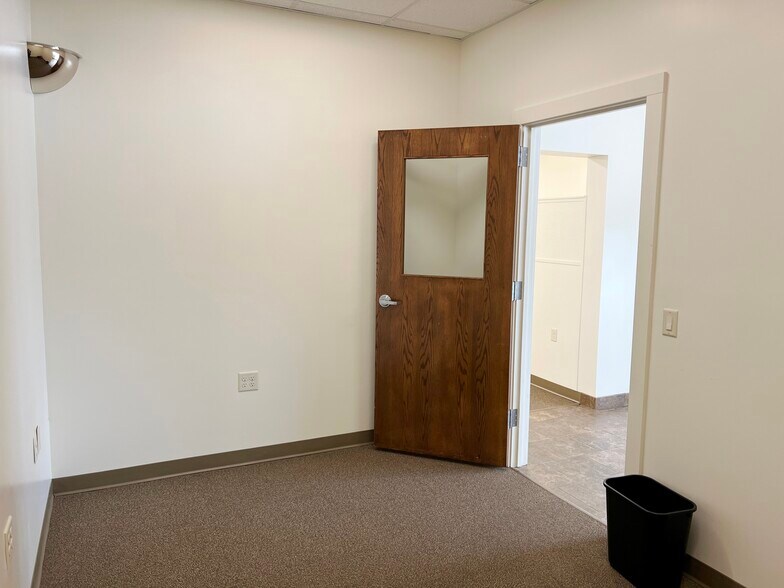 More Photos Of 7548 Industrial Park Rd, Baxter Warehouse For Lease