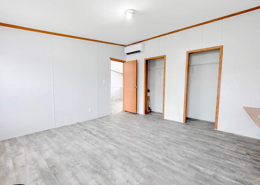 More Photos Of 25 Popes Ln, Danvers Flex For Sale