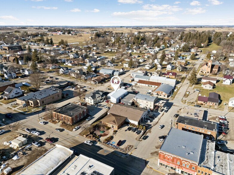 More Photos Of 106 1st Ave NW, Waukon Flex For Sale