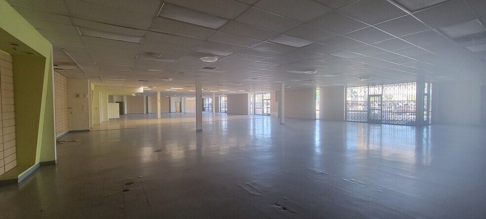 More Photos Of 611-675 N Broadway, Escondido Unknown For Lease