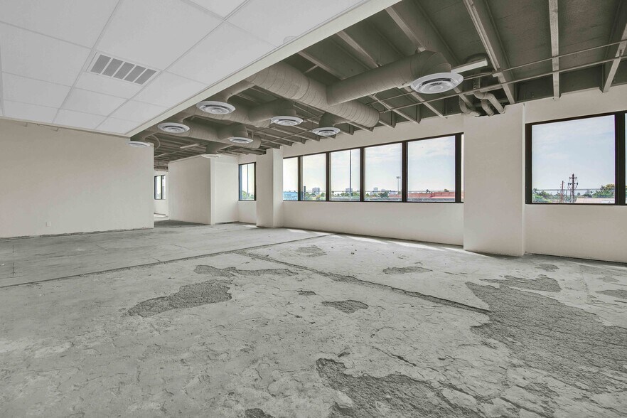 More Photos Of 1212 W Camelback Rd, Phoenix Medical For Lease