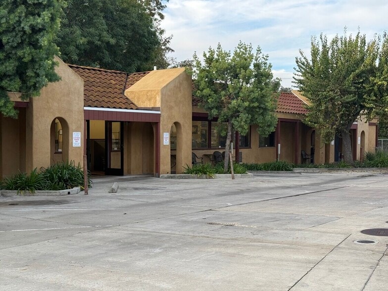More Photos Of , Ojai General Retail For Sale