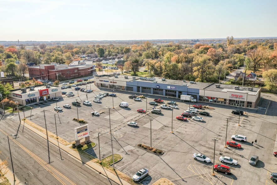 More Photos Of State St, East Saint Louis Unknown For Lease