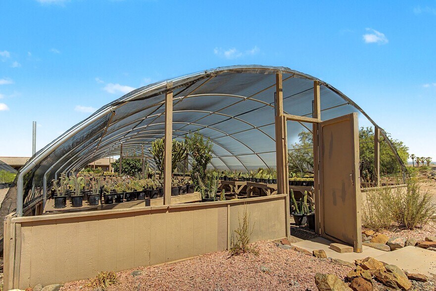More Photos Of 1011 Wildhorse ln, Clarkdale Specialty For Sale
