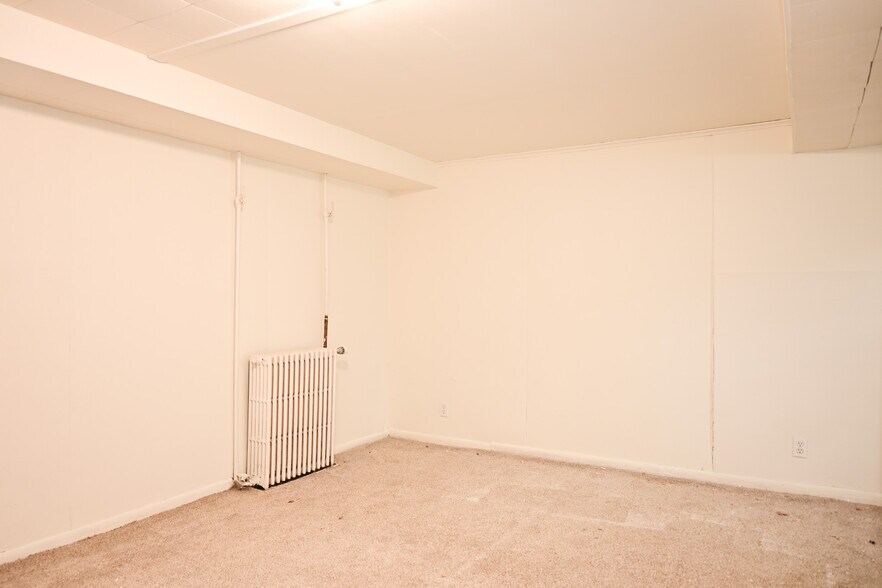 More Photos Of 1220 N Front St, Crookston Apartments For Sale