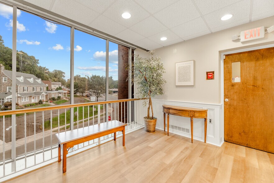 More Photos Of 1494 Old York Rd, Abington Medical For Sale