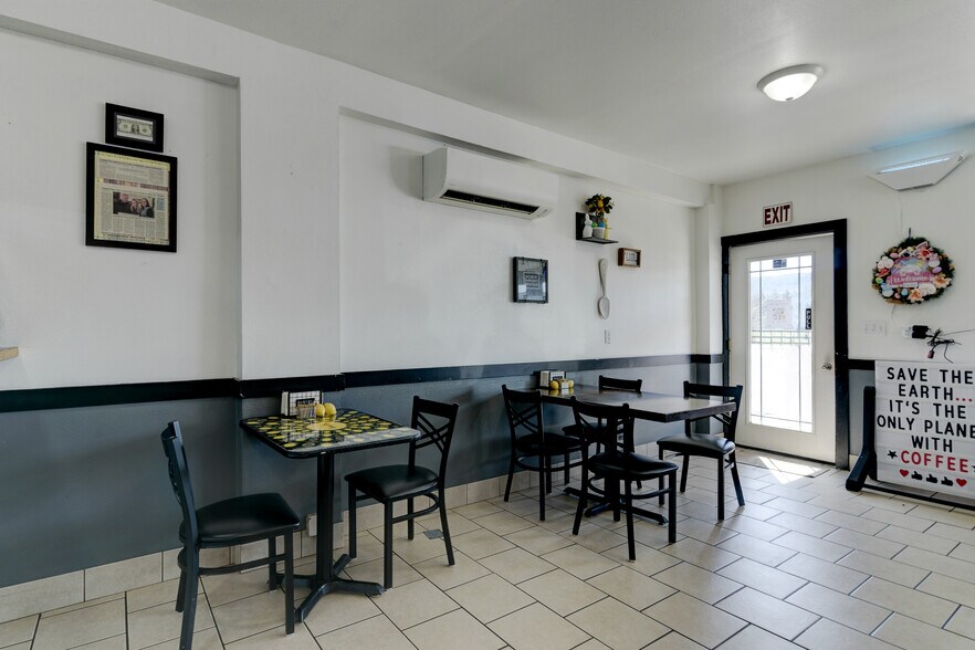 More Photos Of 112 East State St, Mossyrock Storefront Retail Residential For Sale