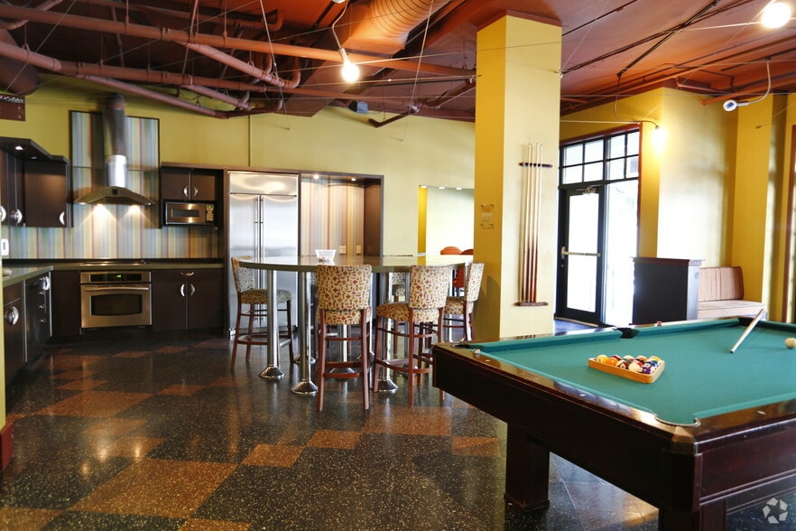 More Photos Of 11718 97th Ln NE, Kirkland Unknown For Sale