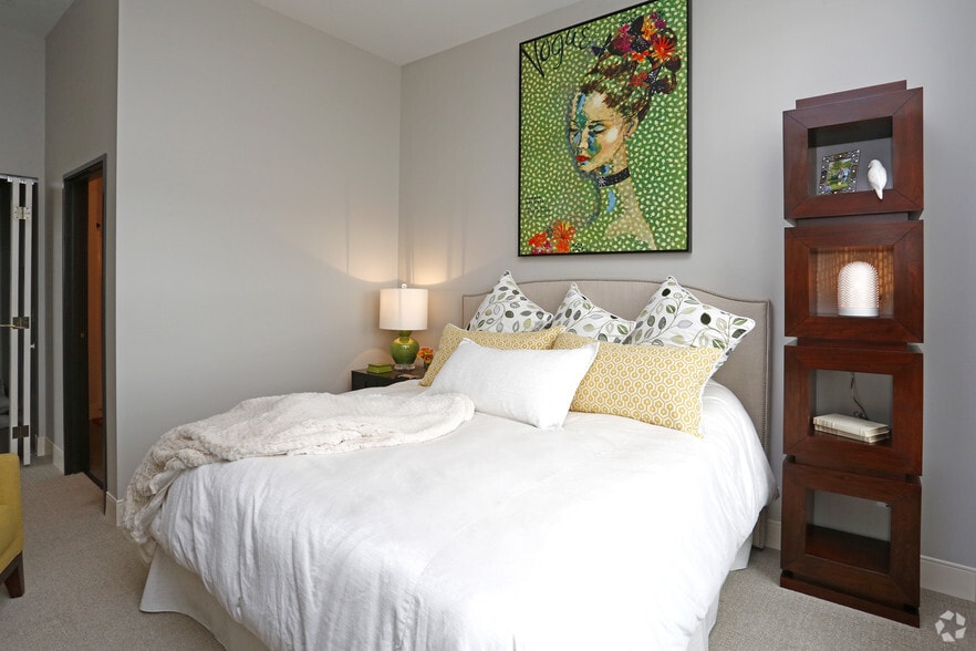 More Photos Of 323 State St, La Crosse Apartments For Sale