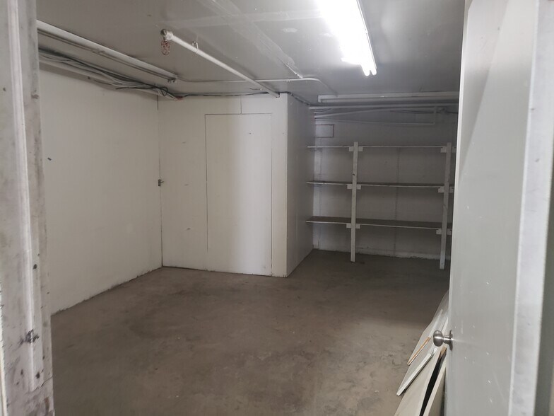 More Photos Of 3363 S 700 W, Salt Lake City Flex For Sale