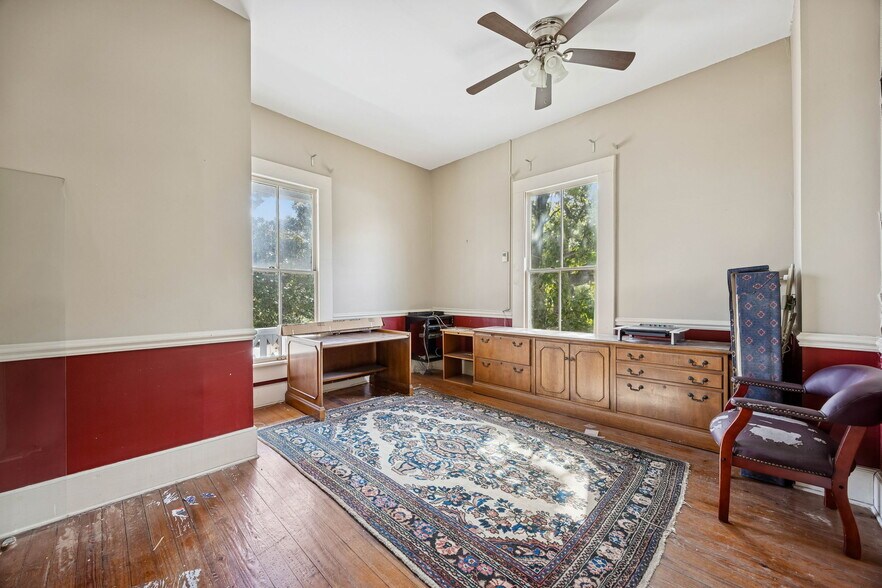 More Photos Of 501 N 3rd St, Fernandina Beach Office For Sale