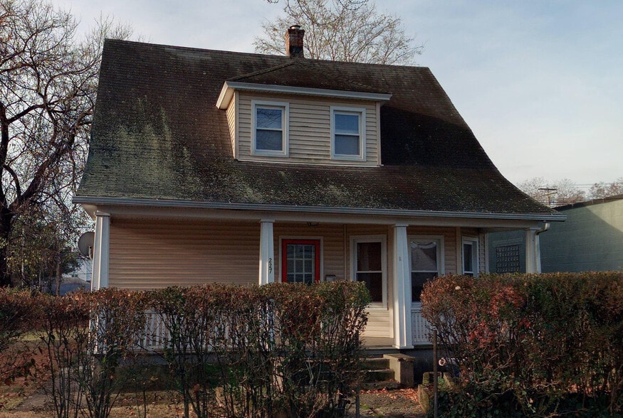 More Photos Of , Fairfield Unknown For Sale