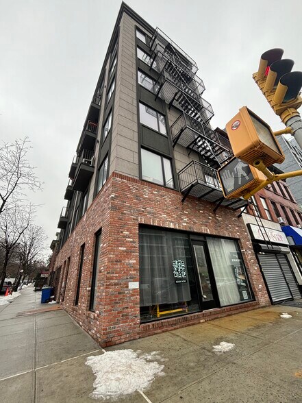 More Photos Of 561 4th Ave, Brooklyn Storefront Retail Residential For Lease