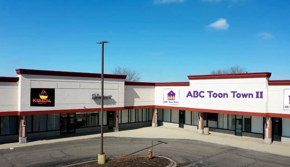 More Photos Of 1916-2040 Army Trail Rd, Hanover Park General Retail For Sale