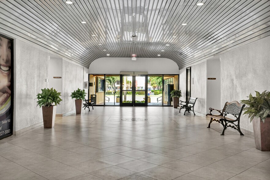 More Photos Of 8370 W Flagler St, Miami Medical For Sale